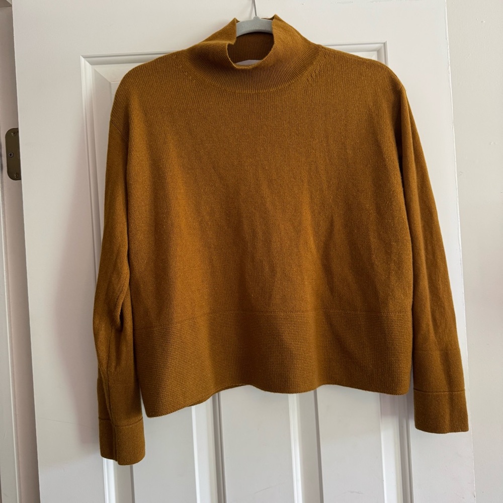 Everlane Cashmere Mock Neck boxy Sweater - Gold Mustard - xs